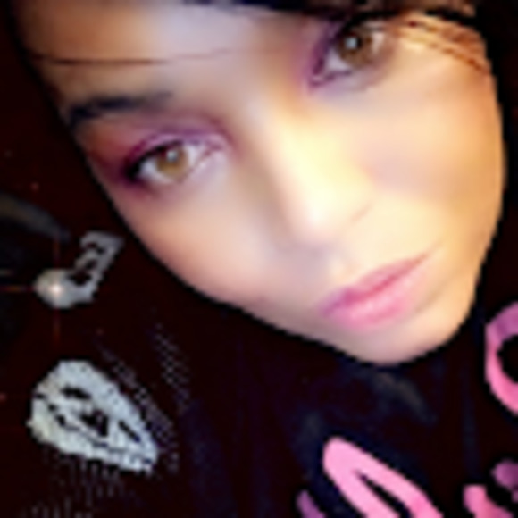 Meet the Posher Other - Meet your Posher, Brittany